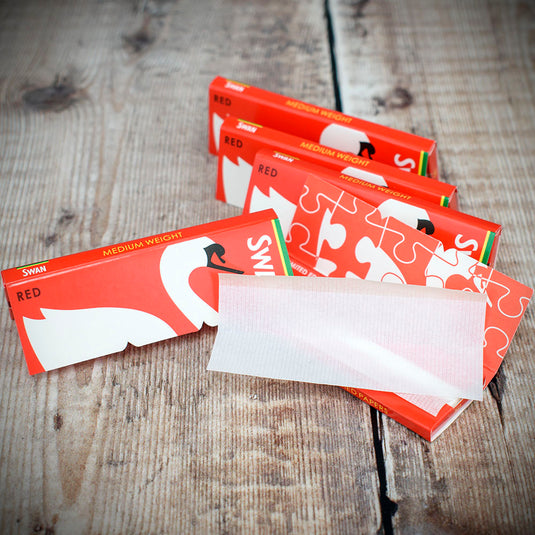 Swan | Red Regular Rolling Papers (5 Booklets)