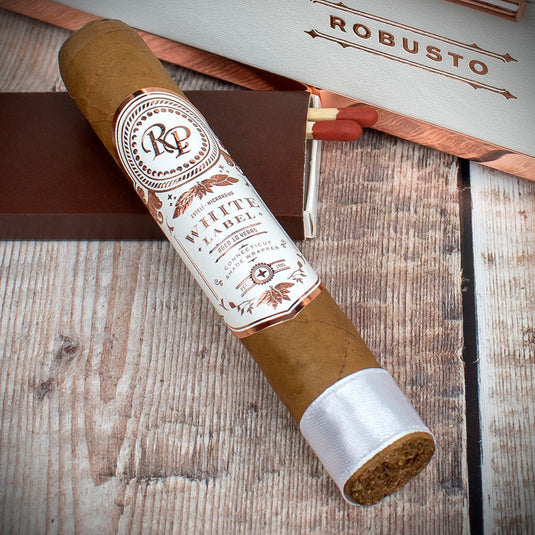 Rocky Patel White Label Robusto Cigar