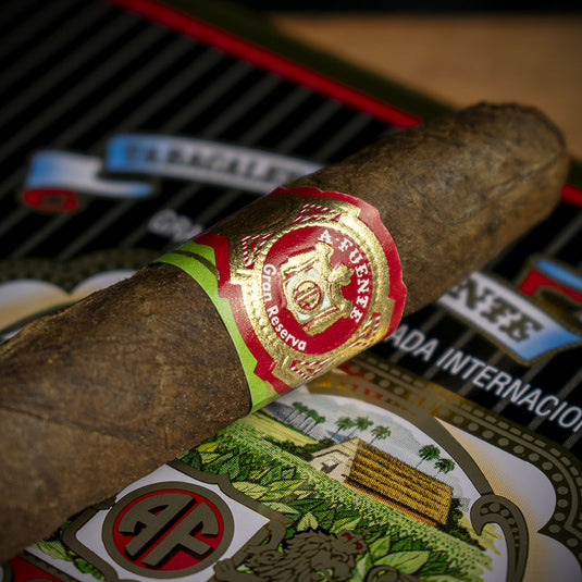 Arturo Fuente Cubanitos  - Tin of 10 Cigars