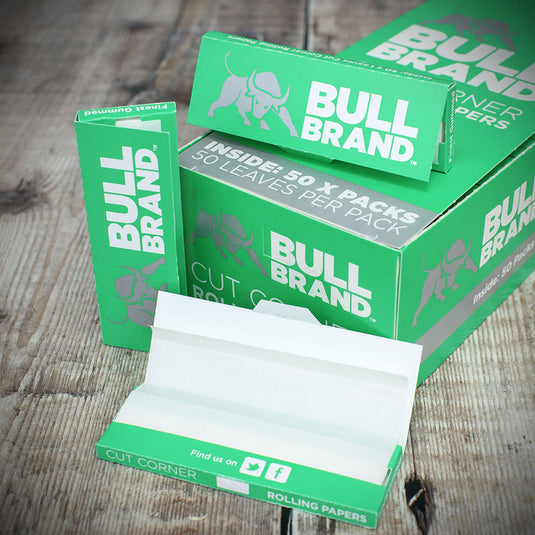 Bull Brand | Green Cut Corners Rolling Papers | 50 Pack