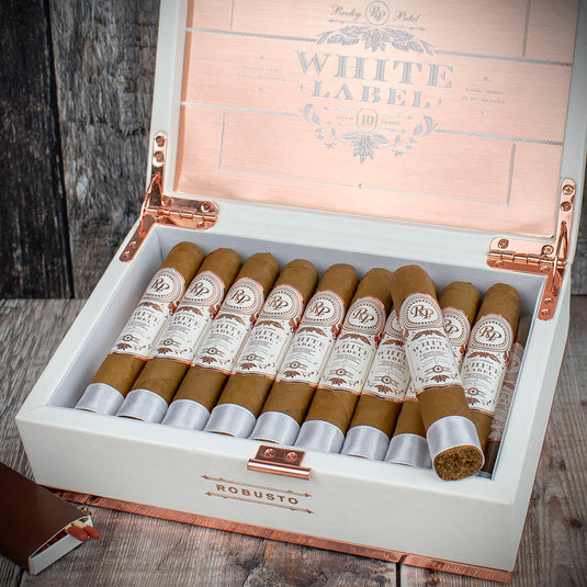 Rocky Patel White Label Robusto Cigar