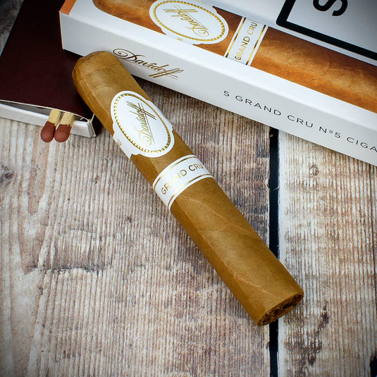 Davidoff Grand Cru No. 5 Cigar - Pack of 5