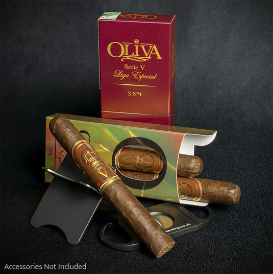 Oliva Serie V Liga Especial No. 4 Cigar - Pack of 3 Cigars